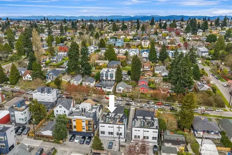 6037 42nd Avenue SW Seattle WA 98136