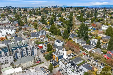 6037 42nd Avenue SW Seattle WA 98136