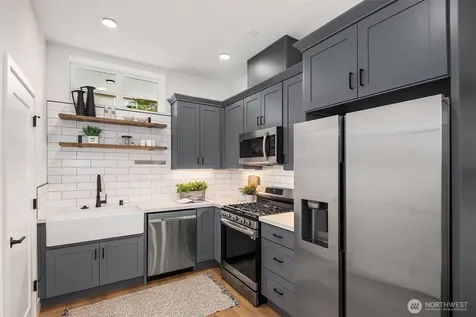 6037 42nd Avenue SW Seattle WA 98136