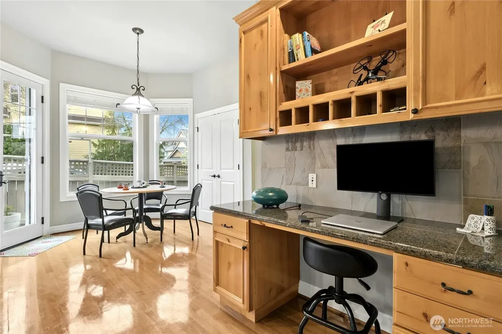 2411 30th Avenue NE Issaquah WA 98029