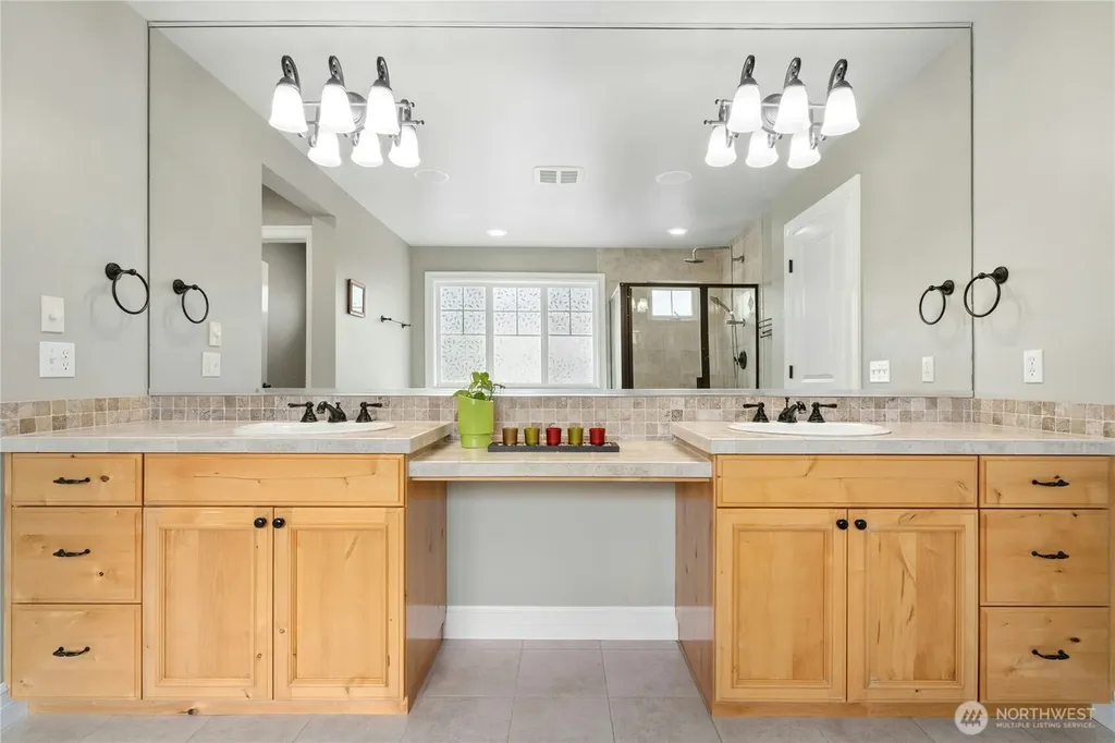 2411 30th Avenue NE Issaquah WA 98029