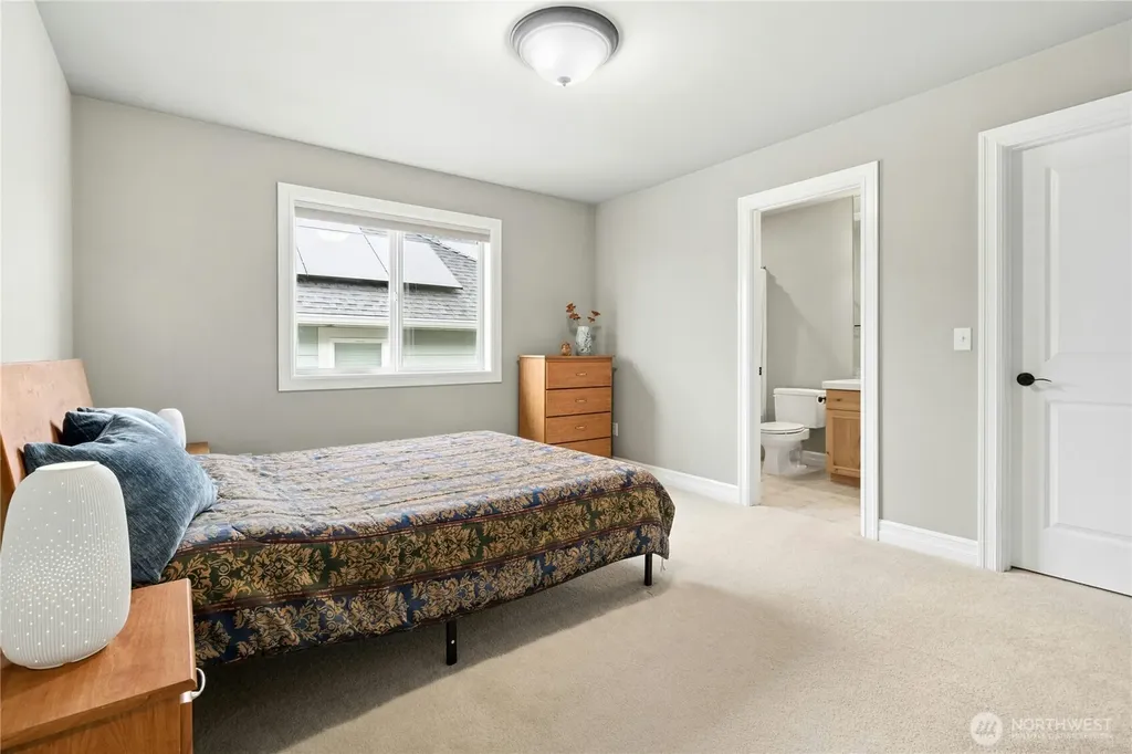 2411 30th Avenue NE Issaquah WA 98029