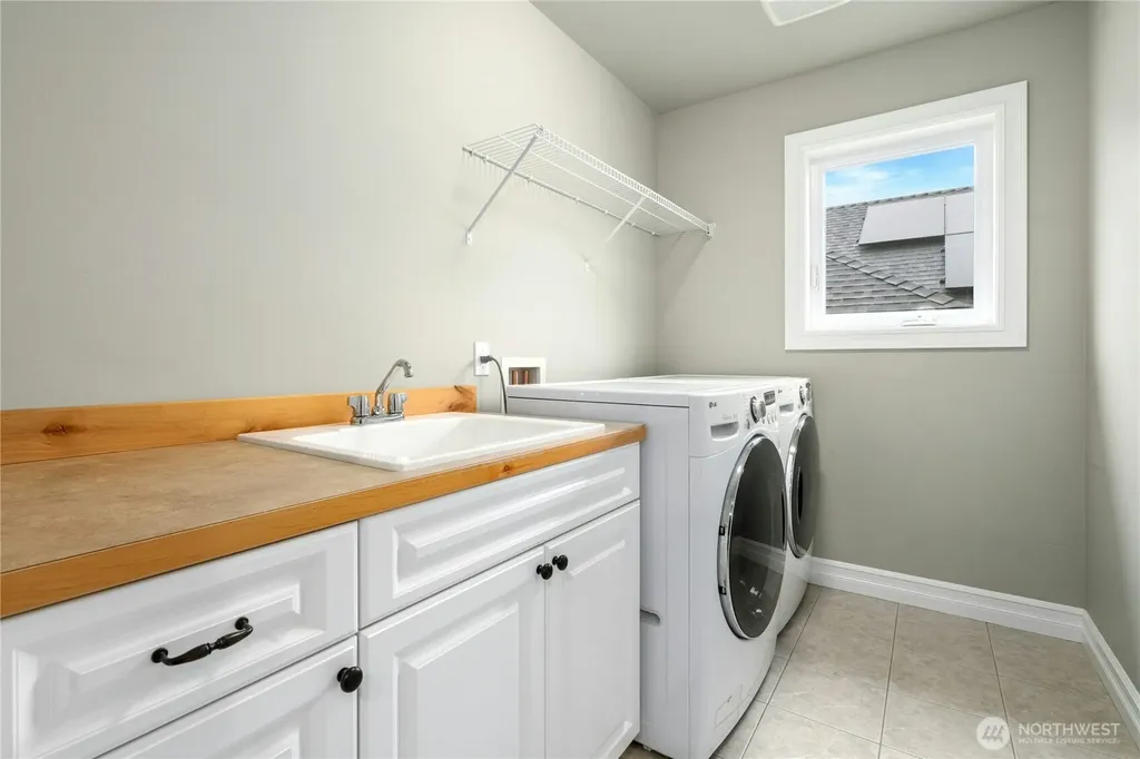 2411 30th Avenue NE Issaquah WA 98029