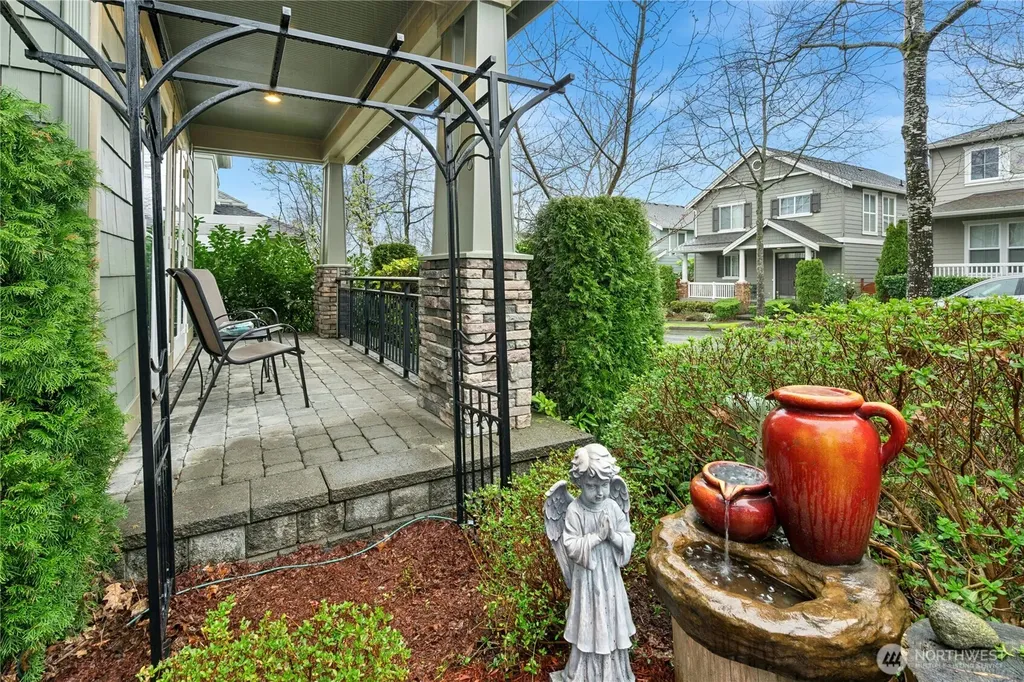 2411 30th Avenue NE Issaquah WA 98029