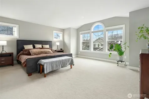 2411 30th Avenue NE Issaquah WA 98029