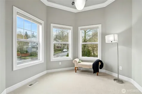 2411 30th Avenue NE Issaquah WA 98029