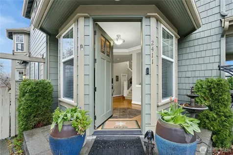 2411 30th Avenue NE Issaquah WA 98029