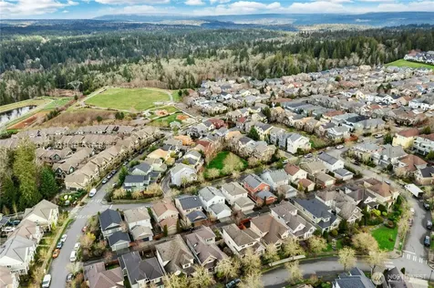 2411 30th Avenue NE Issaquah WA 98029