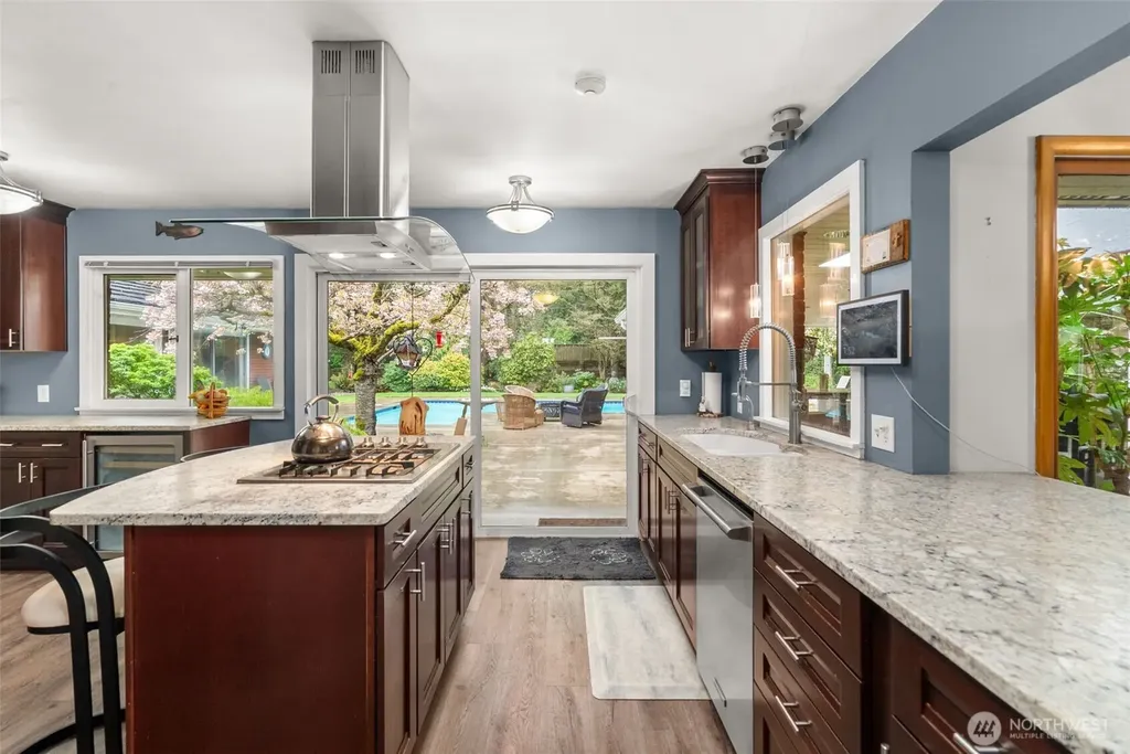 12 Forest Glen Lane SW Lakewood WA 98498