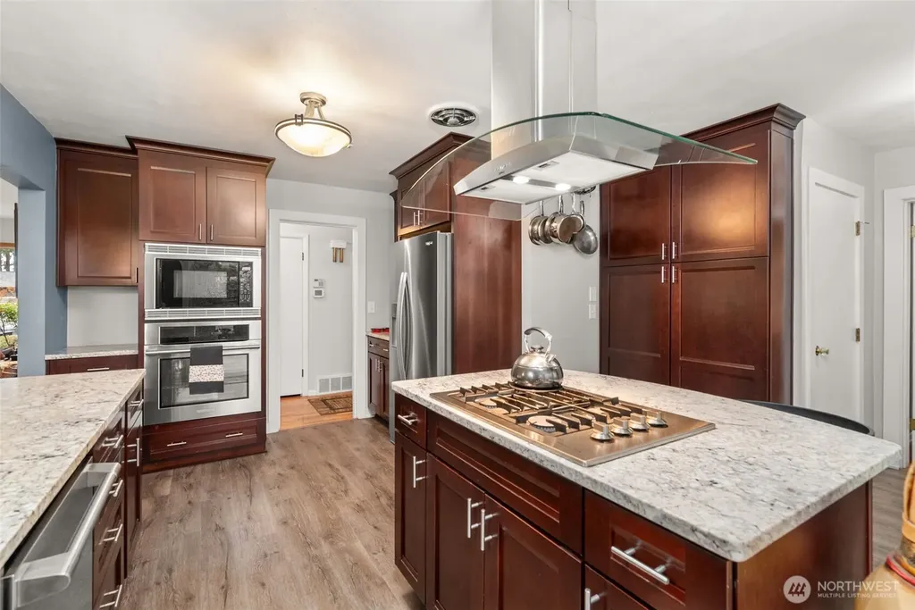 12 Forest Glen Lane SW Lakewood WA 98498