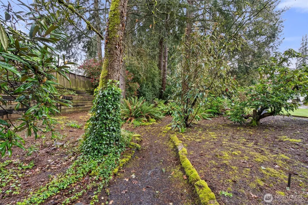 12 Forest Glen Lane SW Lakewood WA 98498