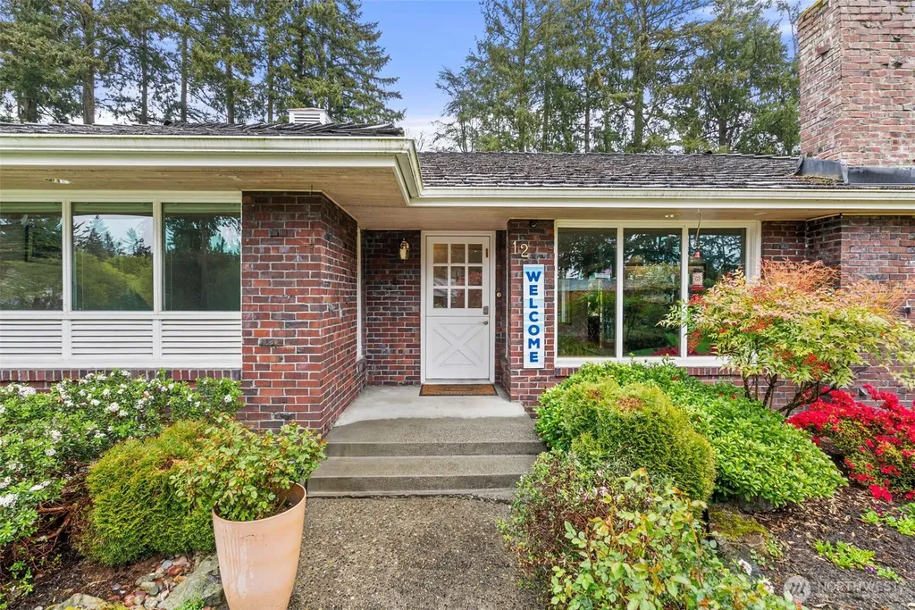 12 Forest Glen Lane SW Lakewood WA 98498
