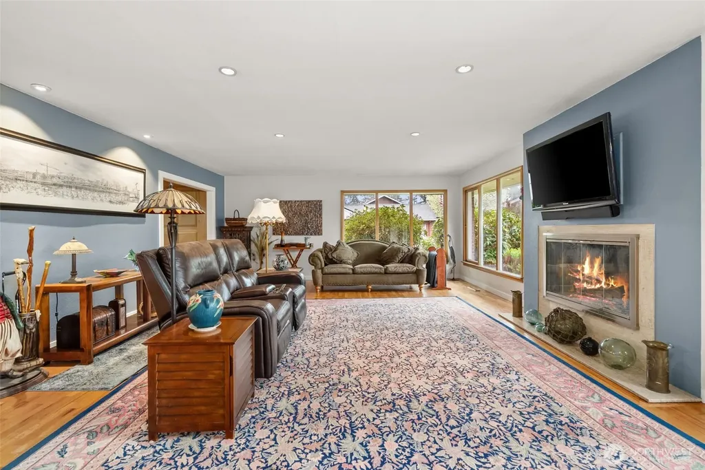 12 Forest Glen Lane SW Lakewood WA 98498
