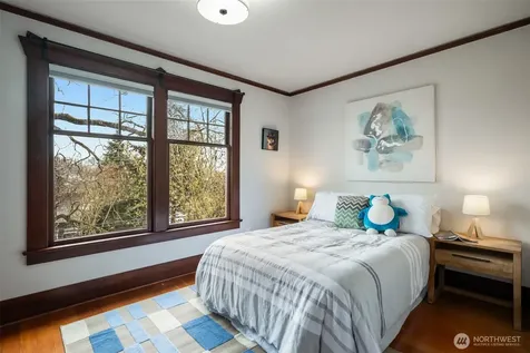 3258 14th Avenue W Seattle WA 98119