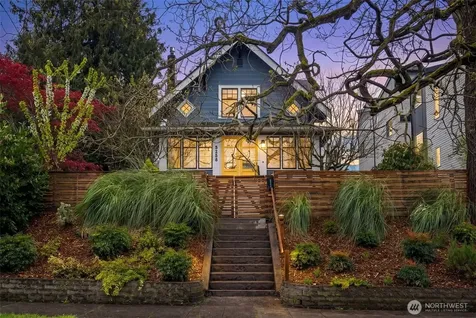 3258 14th Avenue W Seattle WA 98119