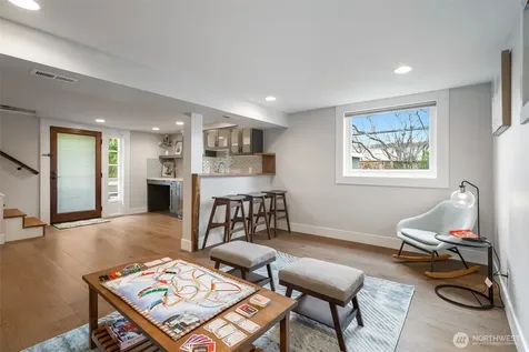 3258 14th Avenue W Seattle WA 98119