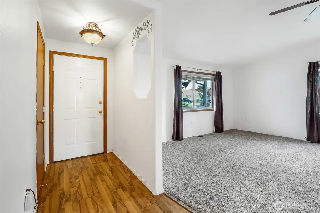 230 NE K Street Ephrata WA 98823