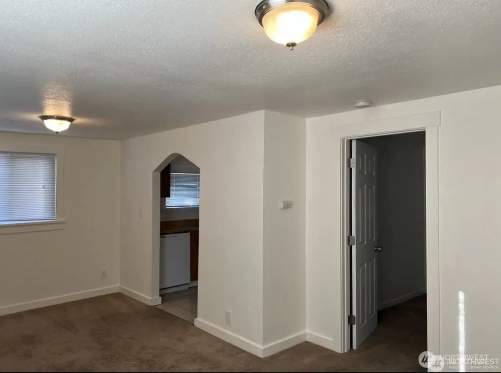 811 E Fairhaven Avenue Burlington WA 98233