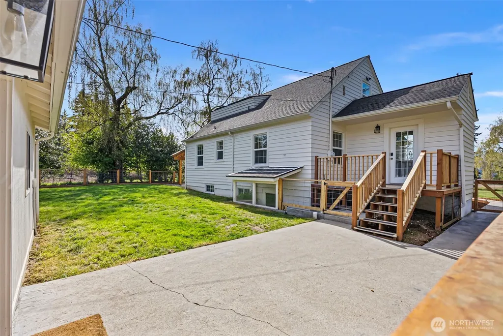 6924 NW Herried Road Silverdale WA 98383
