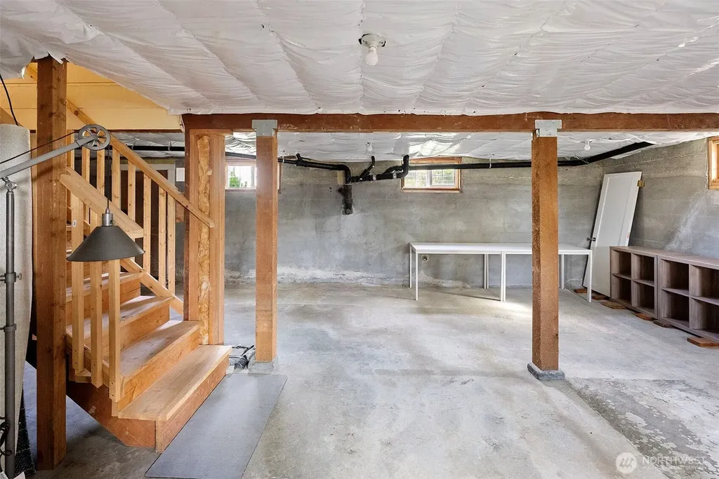 6924 NW Herried Road Silverdale WA 98383
