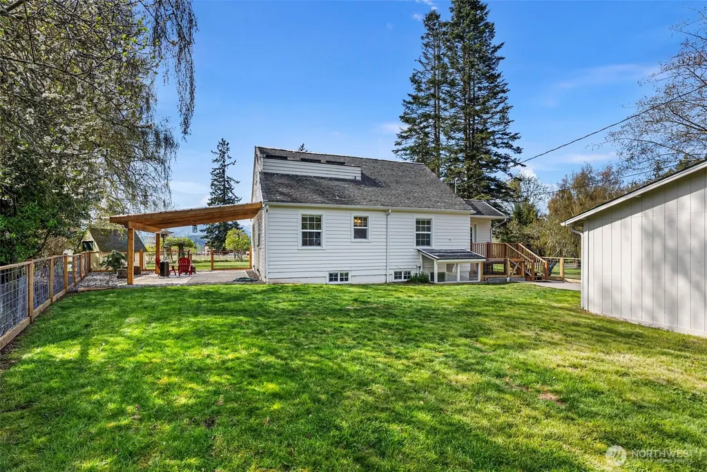 6924 NW Herried Road Silverdale WA 98383