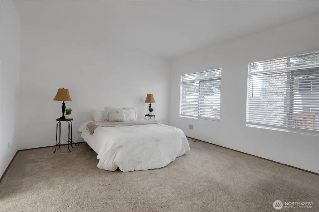 27027 190th Avenue SE Covington WA 98042