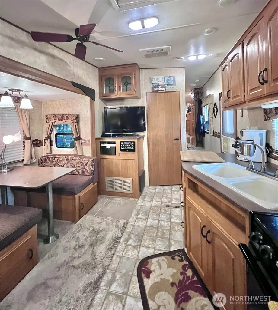 240 Shinn Canyon Drive Deming WA 98244