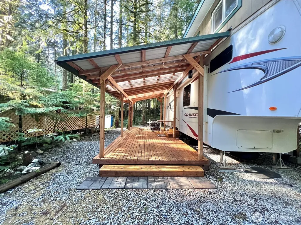 240 Shinn Canyon Drive Deming WA 98244