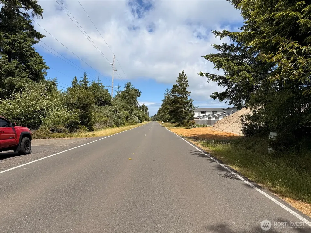 553 Dolphin Avenue NE Ocean Shores WA 98569