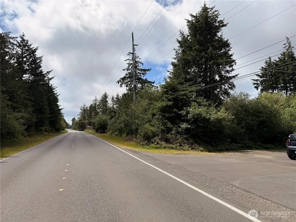 553 Dolphin Avenue NE Ocean Shores WA 98569