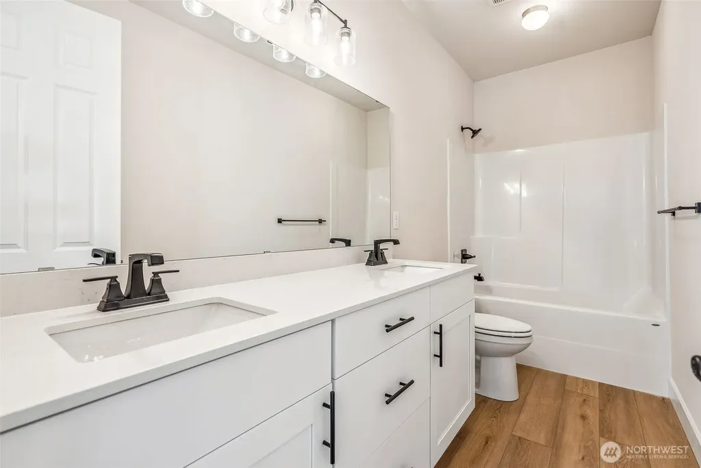 10637 Treasure Drive NW Silverdale WA 98383