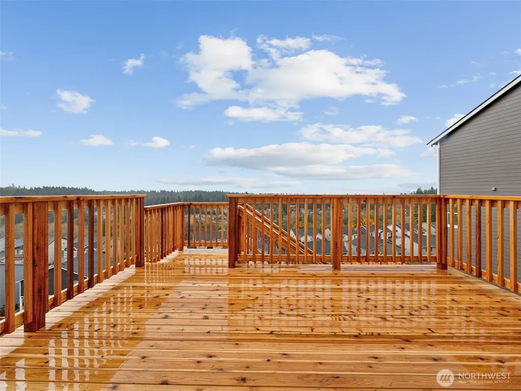 10637 Treasure Drive NW Silverdale WA 98383