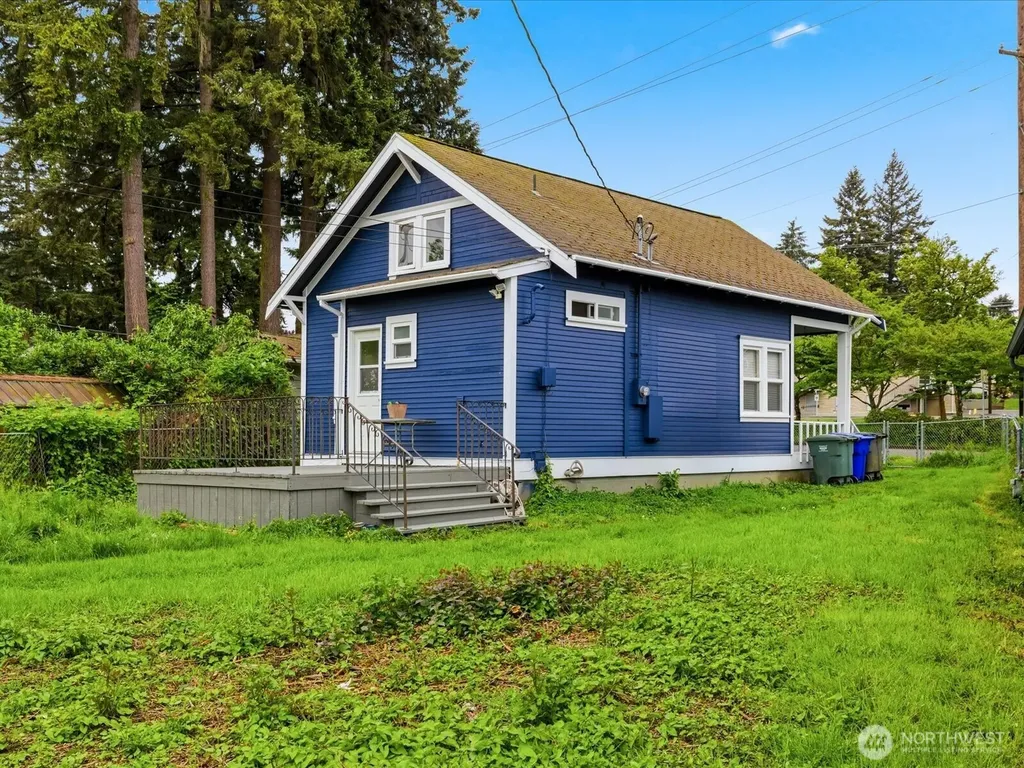 6807 Commercial Avenue Everett WA 98203