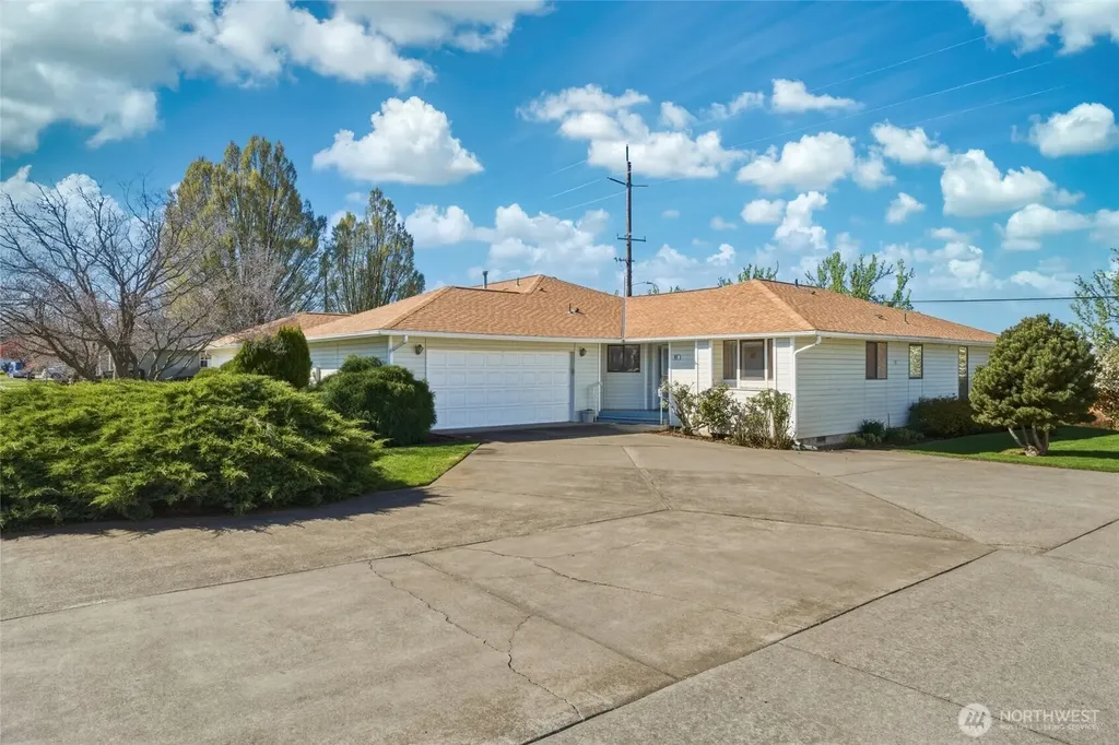807 SE Sentry Drive College Place WA 99324
