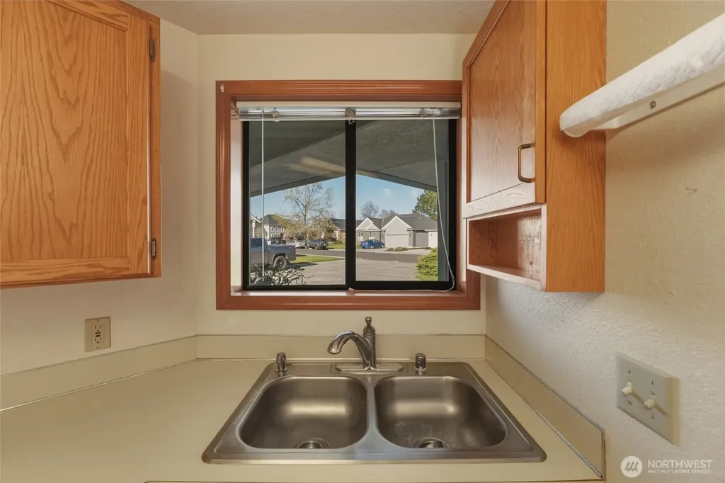 807 SE Sentry Drive College Place WA 99324