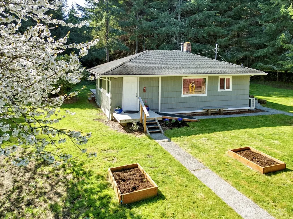 23975 South Kingston NE Kingston WA 98346