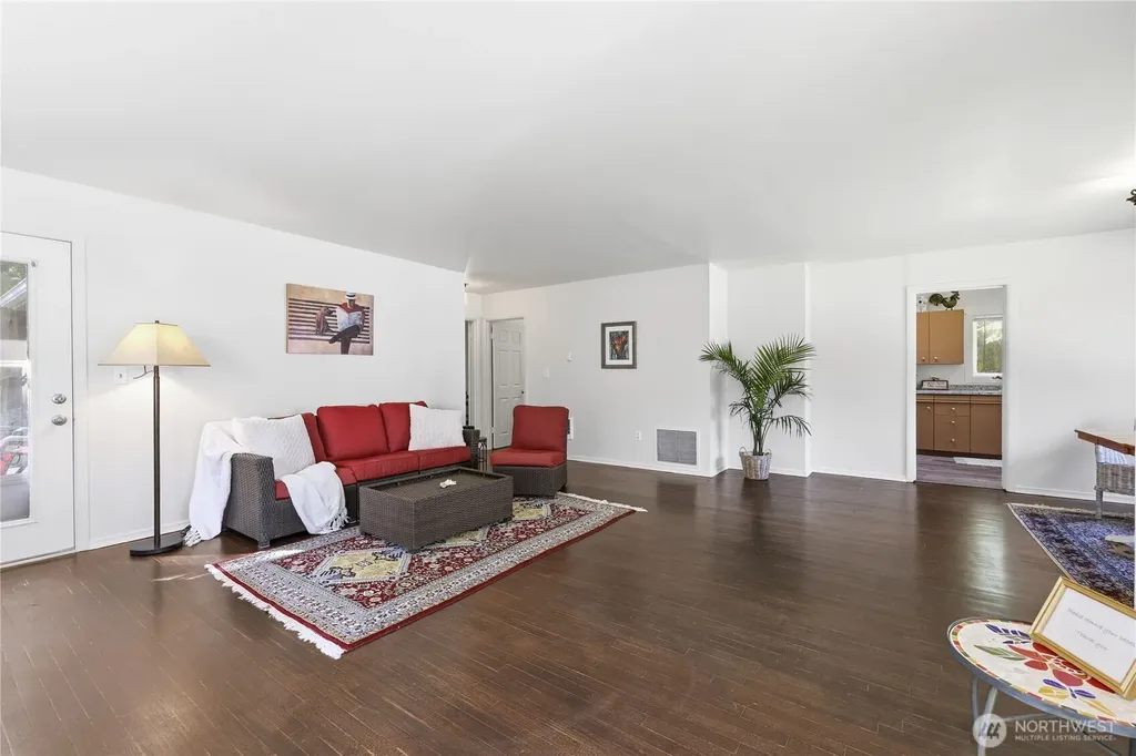 23975 South Kingston NE Kingston WA 98346