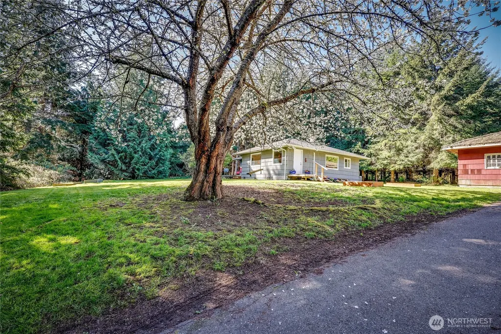 23975 South Kingston NE Kingston WA 98346