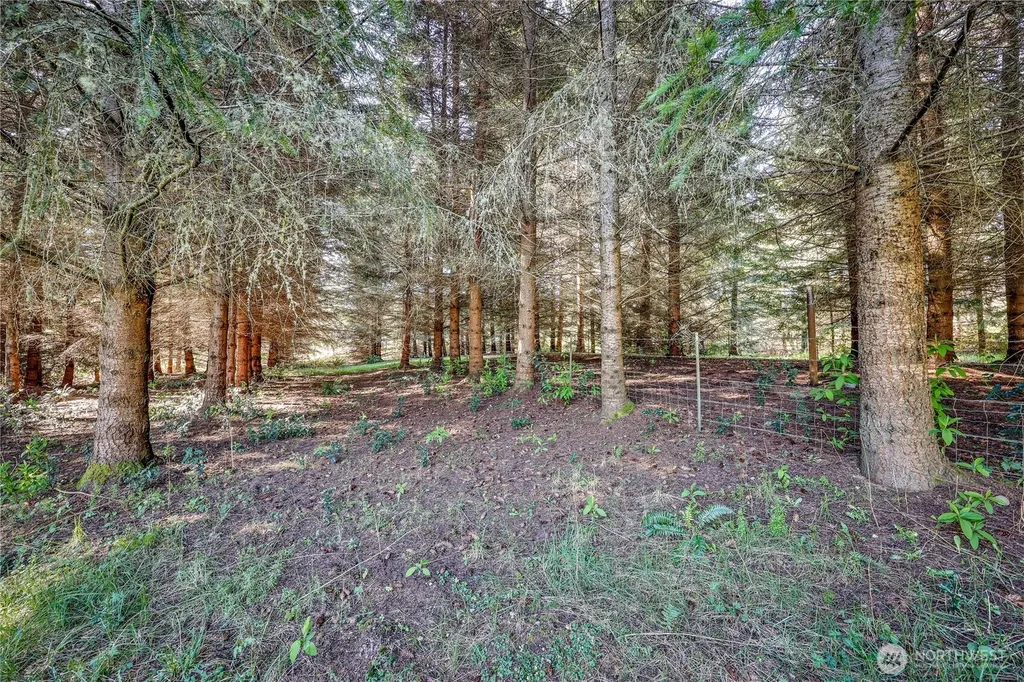 23975 South Kingston NE Kingston WA 98346