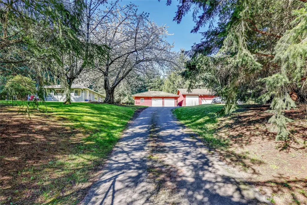 23975 South Kingston NE Kingston WA 98346