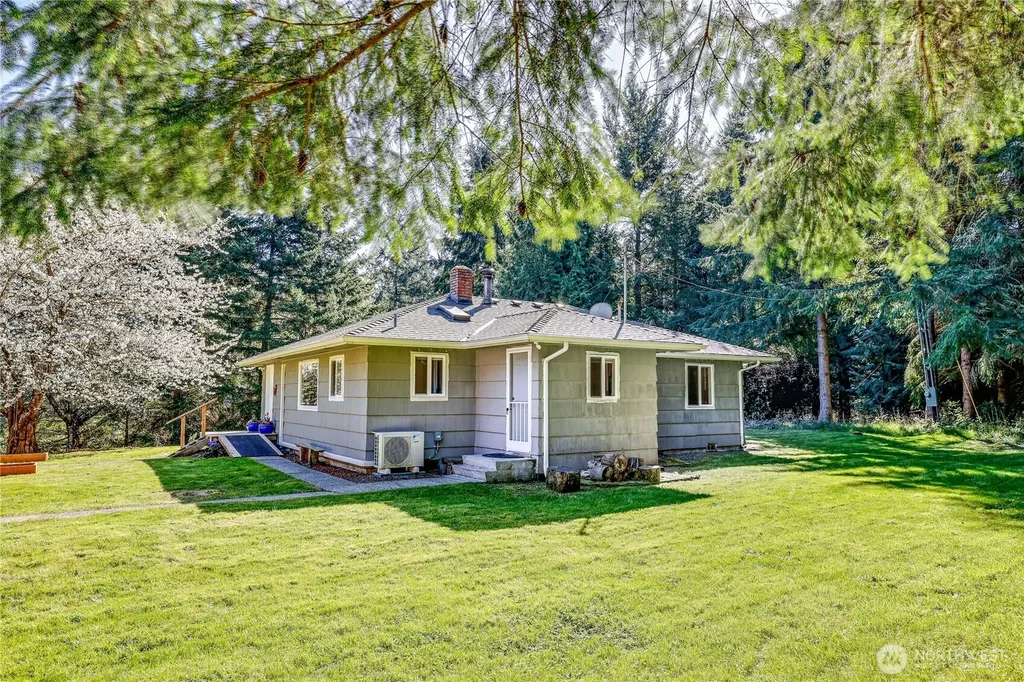 23975 South Kingston NE Kingston WA 98346