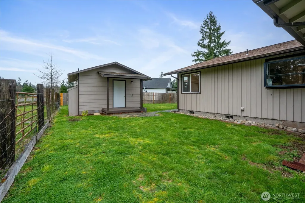 6408 366th Street Ct E Eatonville WA 98328