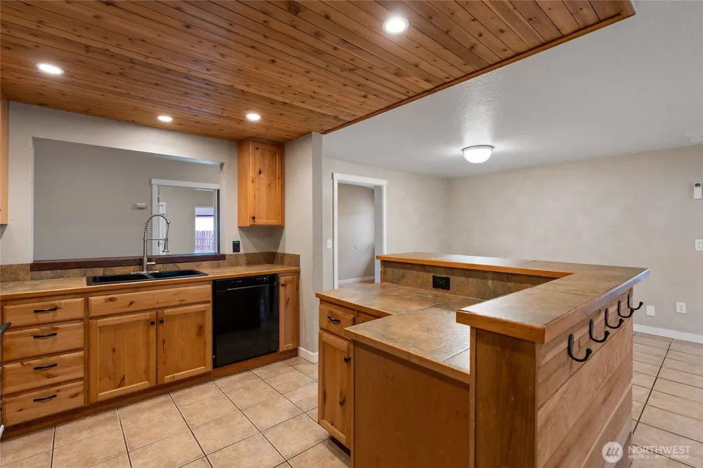 6408 366th Street Ct E Eatonville WA 98328