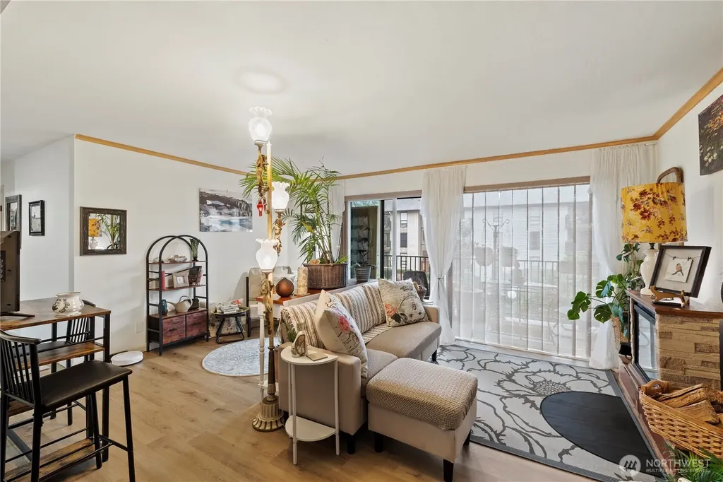 13229 Linden Avenue N Seattle WA 98133