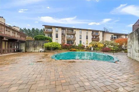 13229 Linden Avenue N Seattle WA 98133