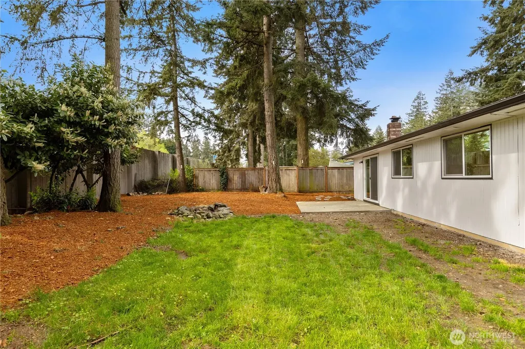 17161 SE 264th Street Covington WA 98042