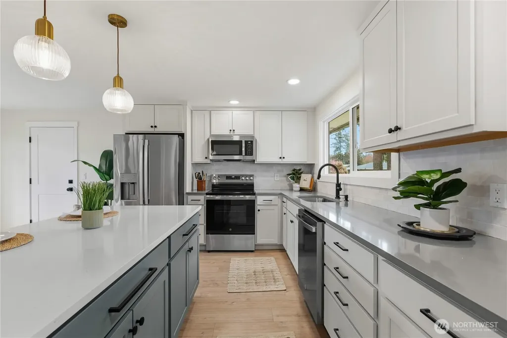 17161 SE 264th Street Covington WA 98042