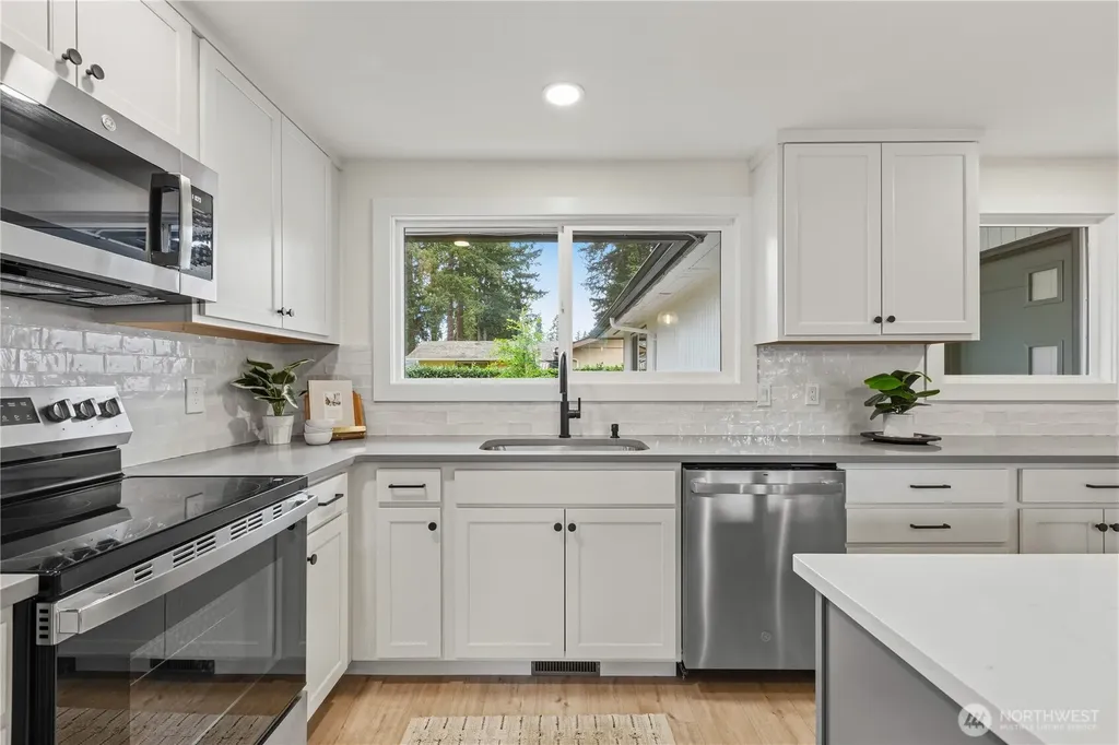 17161 SE 264th Street Covington WA 98042