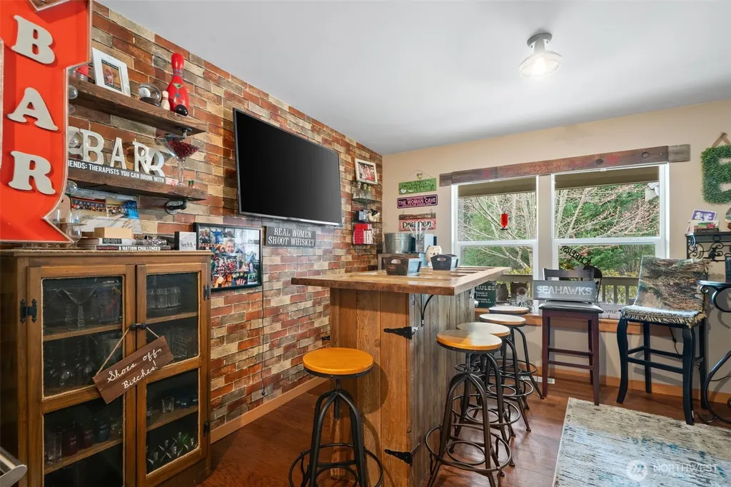 8992 Denise Place NE Bremerton WA 98311