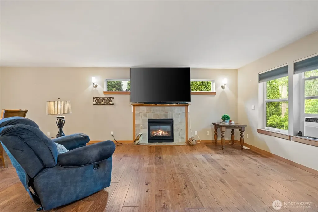 8992 Denise Place NE Bremerton WA 98311